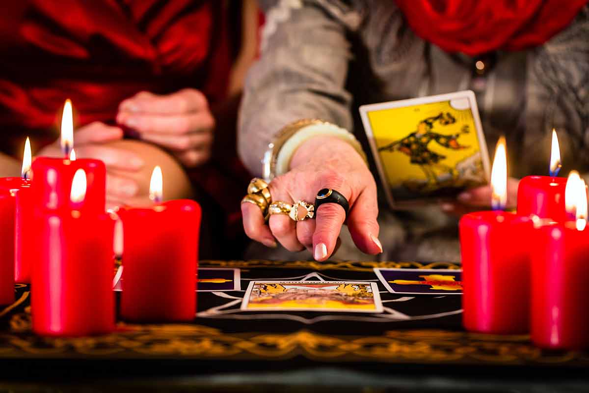Voyance amour et relations à Amiens